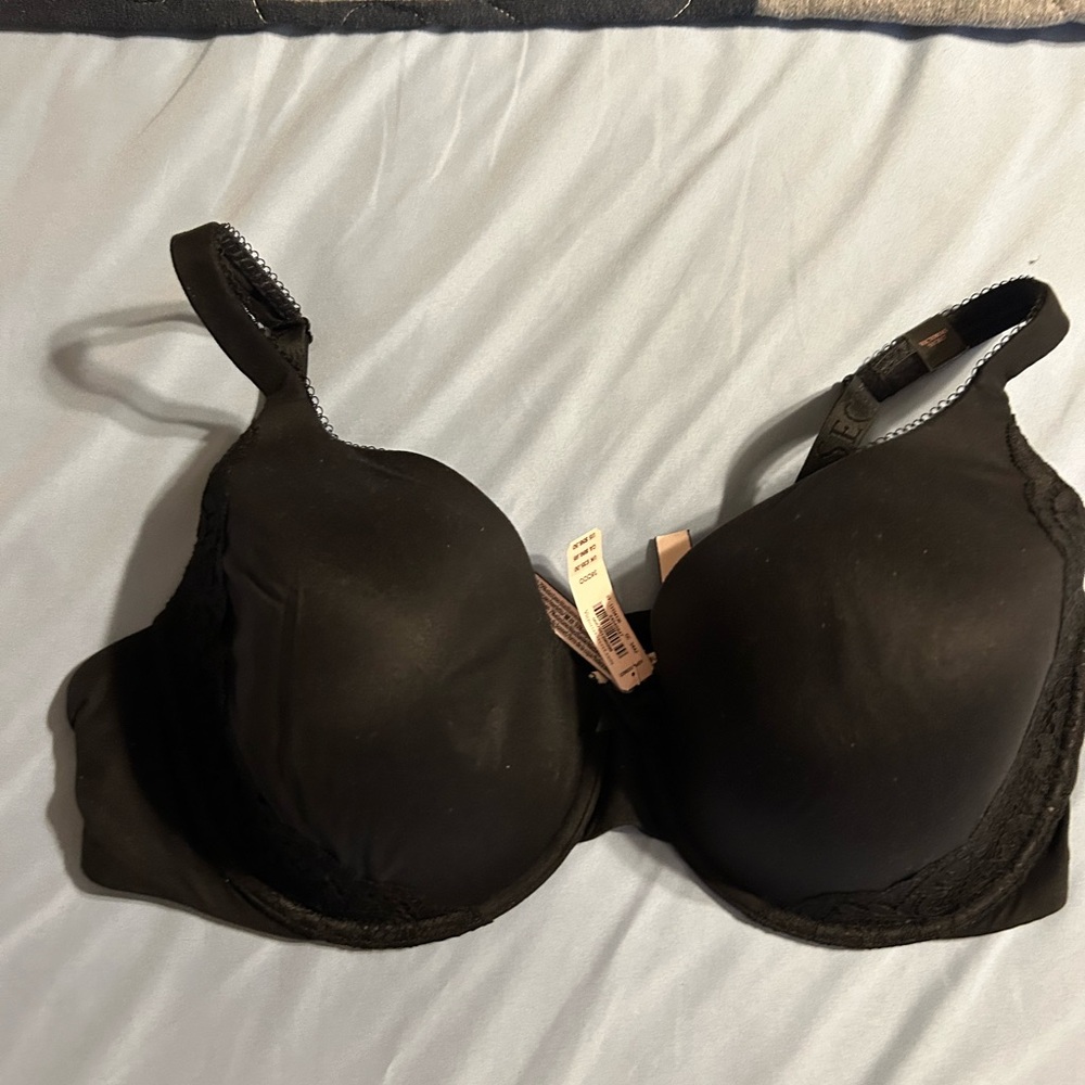 Black body by Victoria Victoria’s Secret bra BRAND NEW with tags 38DDD